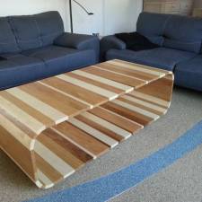 Salontafel
Uitgevoerd in esdoorn-, noten- en eikenhout door Lyon Lemmens