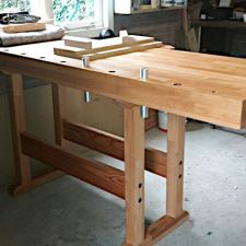 Meubelmakerswerkbank
Uitgevoerd in gestoomd beuken door
Eric Brugts